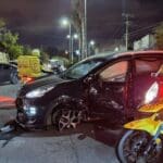 תאונת דרכים ברחוב טשרניחובסקי – רכב הקיה התנגש במכוניות חונות (צילום: אלכסנדרה שר)