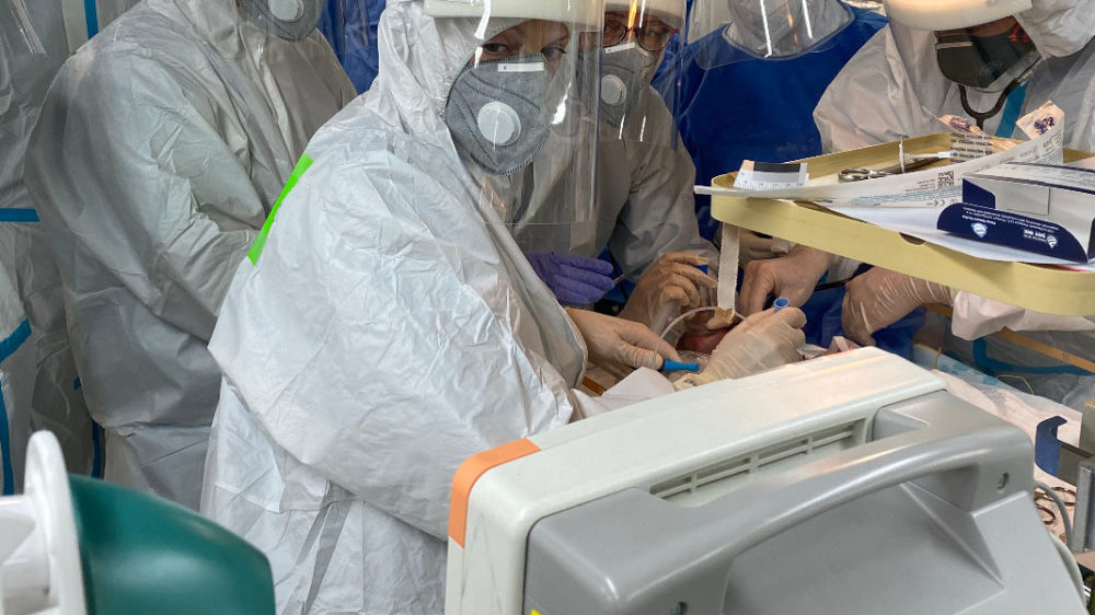 ניתוח קיסרי במחלקת קורונה (צילום: דוברות רמב"ם)