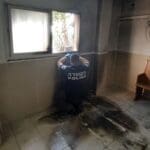 בית כנסת "פאר ישראל" בתל עמל לאחר נסיון ההצתה (צילום: עוזיאל גריצנוב)