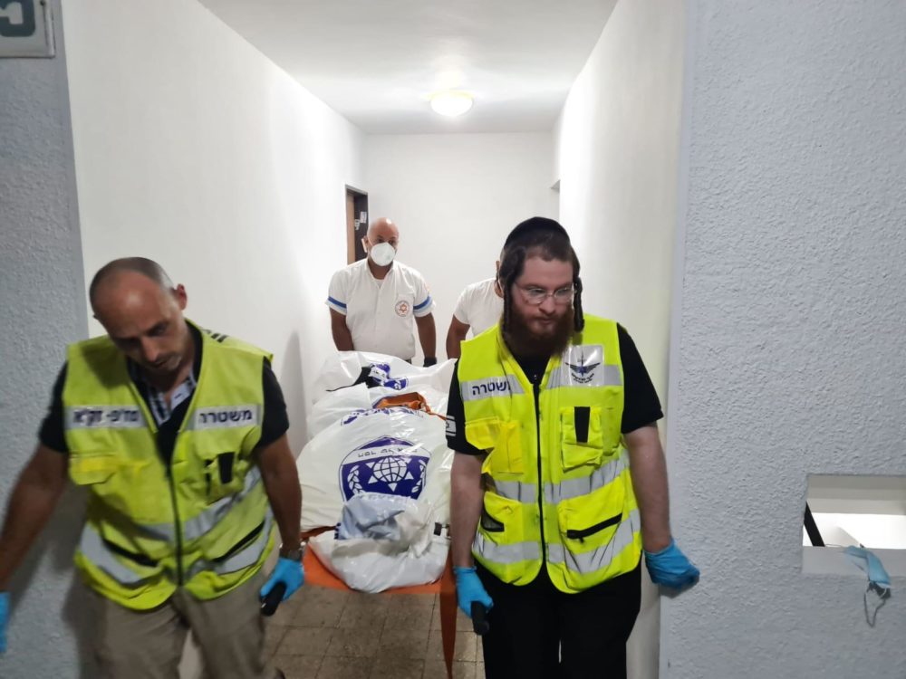 גופה במצב ריקבון נמצאה בחיפה (צילום: זק”א)