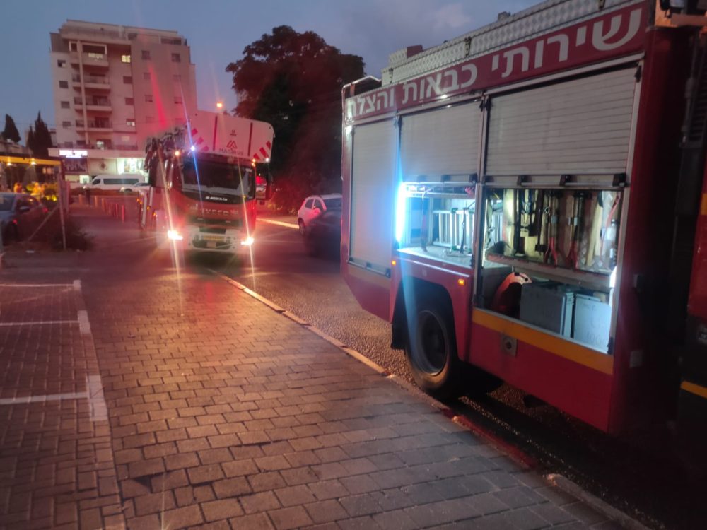 שריפה דירה (צילום: כבאות והצלה)