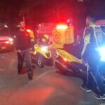 שני גברים אותרו ללא רוח חיים ברחוב זבולון המר בקרית מוצקין (צילום" מד"א)