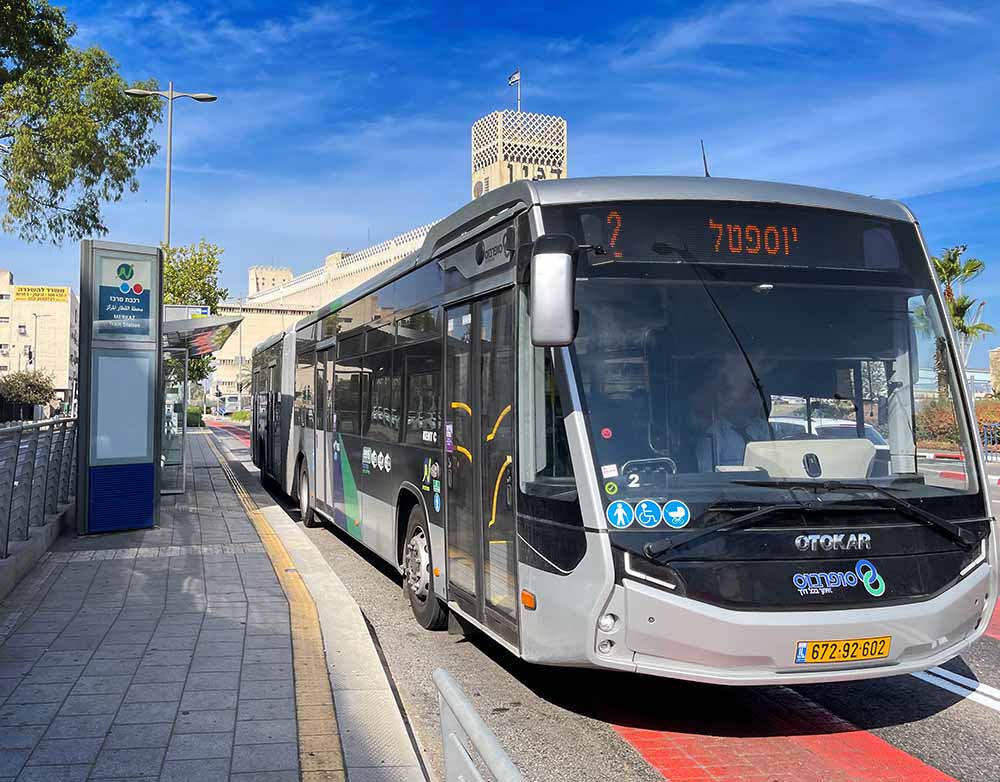 המטרונית של חברת סופרבוס בחיפה (צילום: ירון כרמי)