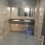 שירותים ציבוריים בשוק תלפיות (צילום: סמר עודה כרנתינג'י)
