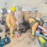 כבאים בפעילות • שריפת בישיבה בחיפה (צילום: כבאות והצלה)