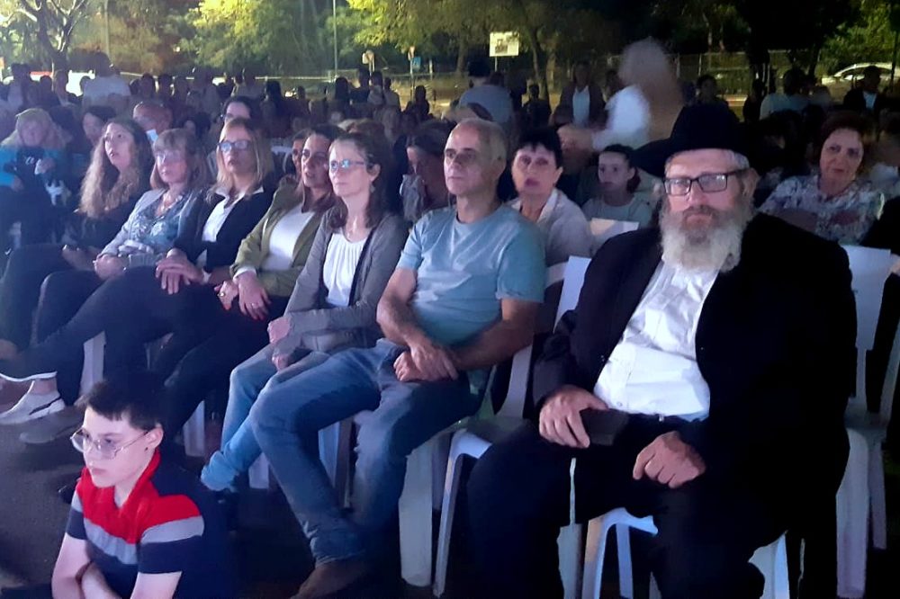 טקס יום הזיכרון בשכונת קריית אליעזר בחיפה (צילום: אדיר יזירף)