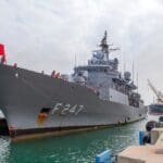 משחתת טורקית ענקית במפרץ חיפה – frigate TCG Kemalreis (F-247) 030922 (צילום: ורהפטיג ונציאן – נמל חיפה)