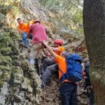 חילוץ מטיילת שנפגעה בראשה (צילום: יחידת החילוץ גליל כרמל)