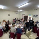 ארוחה במסעדה – הדרכה על יצירת כתבות (צילום: ירון כרמי)