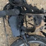 שריפה במבנה מגורים – התלקחות אופניים חשמליים (צילום: כבאות והצלה)