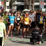 מרוץ המדרגות של חיפה – זינוק המקצה התחרותי מהעיר התחתית – מאי 2015 (צילום: ירון כרמי)
