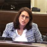 שרית גולן שטיינברג בישיבת המועצה (צילום מסך: עיריית חיפה)