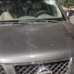רכב שנפגע מיידוי אבנים בג׳יסר א-זרקא (צילום: משטרת ישראל)