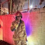 שריפה במבנה נטוש ברחוב סירקין בחיפה (צילום: כבאות והצלה)