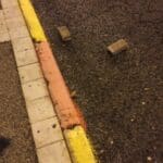 אוטובוס הותקף באבנים גדולות בחיפה (צילום: כרמי פרל)