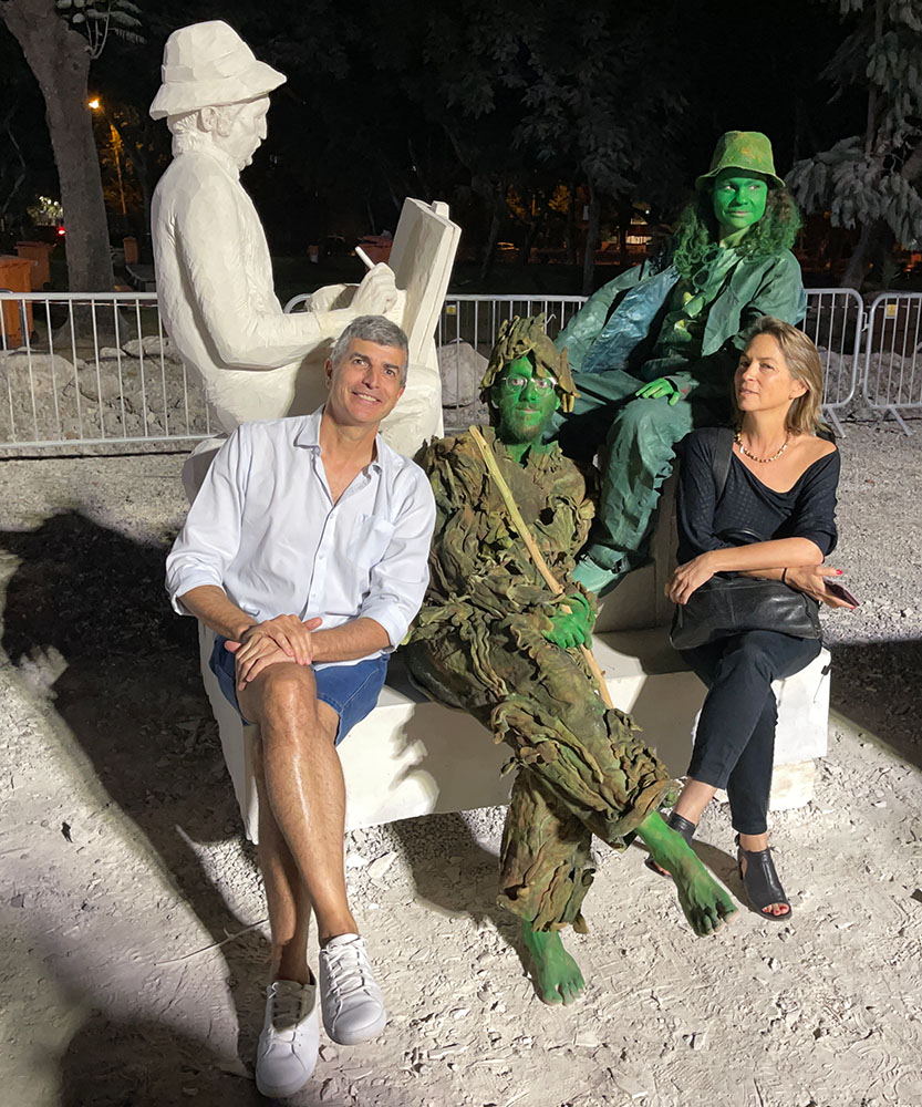 נגה וירון כרמי בפסטיבל הפסלים בקריית ביאליק (צילום: חי פה-TV)