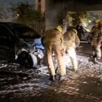 רכב נשרף בחניון בניין מגורים בחיפה (צילום: כבאות והצלה)