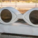 פסל משקפיים • פסטיבל הפסלים הבינלאומי הראשון בקריית ביאליק (צילום: חי פה-TV)