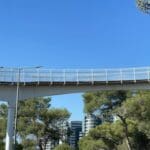גשר הולכי הרגל הסגור – אוניברסיטת חיפה (צילום: ירון כרמי)