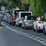 פקק בדרך לעיריית חיפה – רחוב חסן שוקרי (צילום: ירון כרמי)