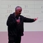 יוסי בן-דב – מפגש טעון בין ההורים להנהלת בית הספר (צילום: חי פה בשטח)