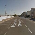 רחוב רוזנפלד בבת גלים | גן עדן לנהיגה פרועה בלי מעבר חצייה או במפר באופק (צילום: גוגל מפות)