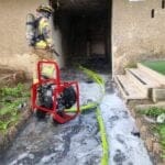 פצועה בשריפה בחיפה (צילום: כבאות והצלה)