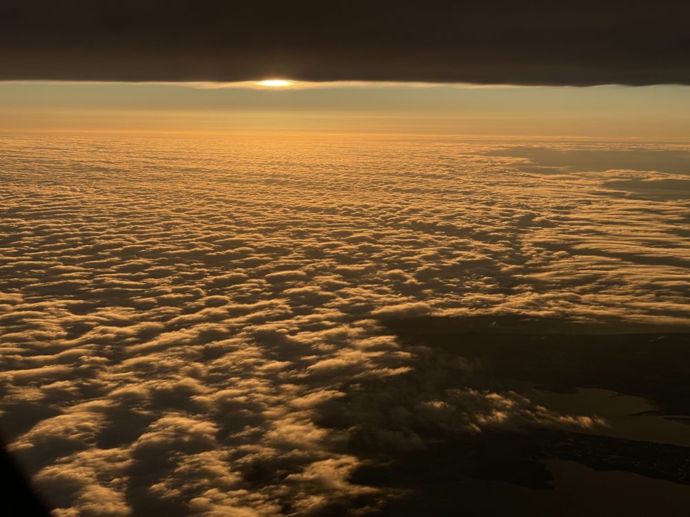 עננים בשקיעה - צילום ממטוס (צילום: ירון כרמי)