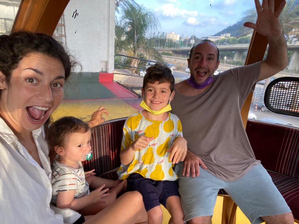 איתי פלג ומשפחתו בחופשה בחיפה קרדיט: צילום עצמי