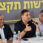 השלטון המקומי באוהל מחאה בירושלים (צילום: חורחה נובומינסקי)