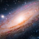 הוזכה בצלם הצעירAndromeda Galaxy,The Neighbour