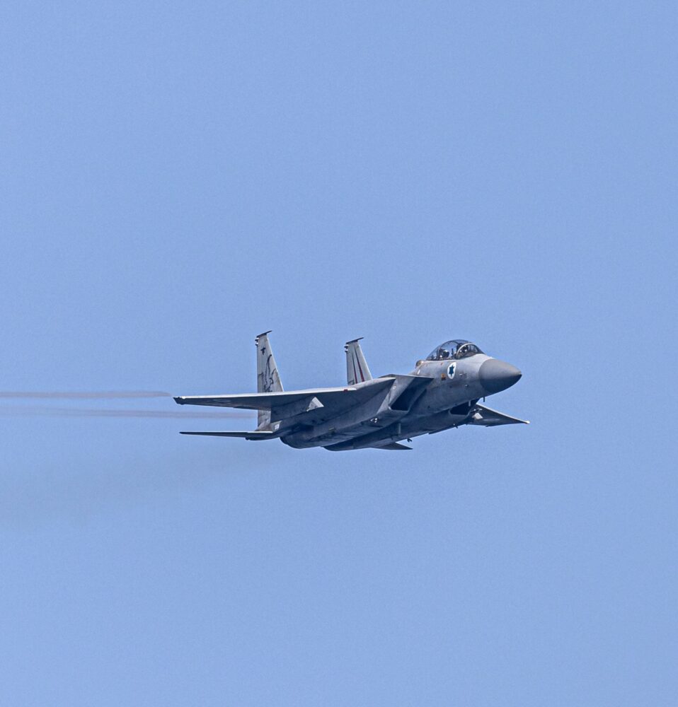 מטוס F-15 - מטס חיל האוויר - יום העצמאות - חזרות אחרונות מעל חוף דדו בחיפה (צילום: אנטוני הרשקו)
