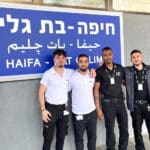 מאבטחי ודיילי השירות של תחנת חיפה בת גלים אשר חילצו את הנוסע מיד מהמסילה (צילום: רכבת ישראל)