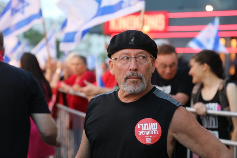 מולי אדן (סגן נשיא אינטל לשעבר) המחאה נגד ההפיכה המשטרית בחיפה -שבת – 03/06/23 (צילום: דרור שמילוביץ)