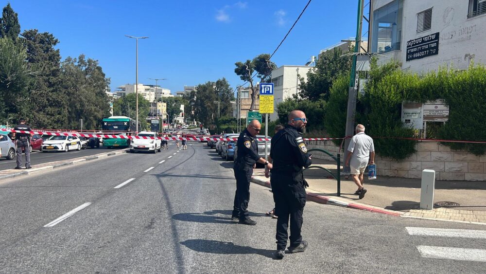 חסימת ציר ראשי בחיפה - זירת רצח - ירי בשדרות מוריה בחיפה (צילום: משטרת ישראל)