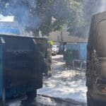 חיפה: רכב מסחרי בער כולו וגרם לנזק לרכב נוסף ולמתקן איסוף קרטונים (צילום: כבאות והצלה)