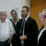 עורכי הדין תמי אולמן ויובל זמר עם דפנה וחיים צורי (צילום: סמר עודה-כרנתינג'י)