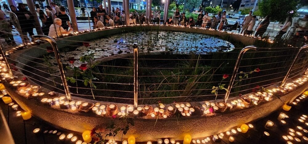 קריית ביאליק מתייחדת עם זכר הנופלים ומתפללת להחזרת החטופים והנעדרים (צילום: עיריית קרית ביאליק)