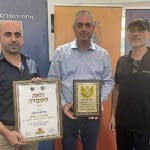 מימין לשמאל: קב״ט חירום רשותי, אבי מואס, מנכ״ל עיריית קריית מוצקין, יריב גסר, מנהל אגף חירום וביטחון, אושרי אטיאס • אות מוכנות לשעת חירום: קריית מוצקין עיר בטוחה (צילום: דוברות מוצקין)