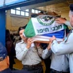 איציק עובדיה ספד את אוהד מכבי חיפה סא"ל סלמאן חבקה ז"ל: "אתה גיבור ישראל !" (צילום: האתר הרישמי של מכבי חיפה)