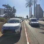 חניה על מדרכה בחיפה (צילום: עיריית חיפה)