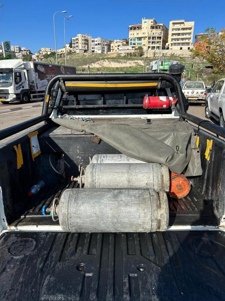 פעילות אכיפה נגד רכבים רועשים ומזהמים באום אל פאחם (צילום: המשרד להגנת הסביבה)