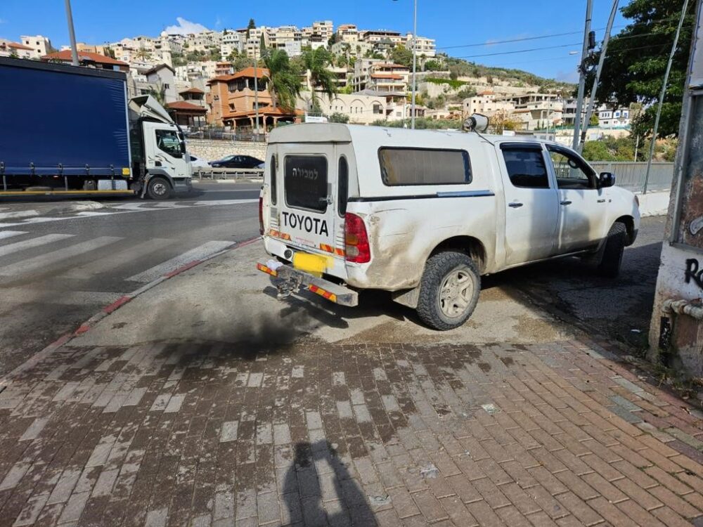 פעילות אכיפה נגד רכבים רועשים ומזהמים באום אל פאחם (צילום: המשרד להגנת הסביבה)