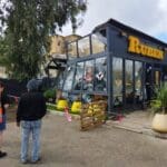 קריסת גג מסעדת רובן (צילום: איחוד הצלה )