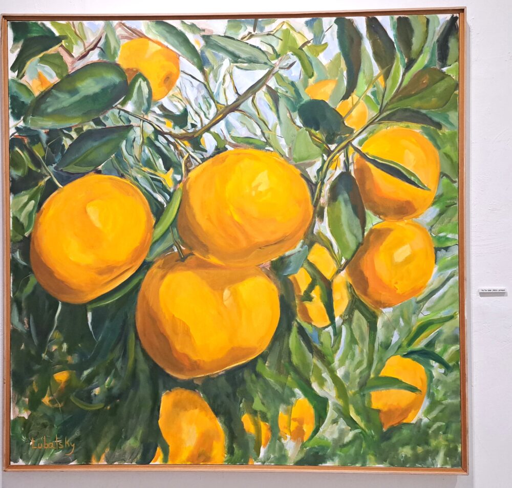 יוסי לובלסקי -"תפוזים" בתערוכה "בין גלים לתלמים".(צילום: רחלי אורבך)