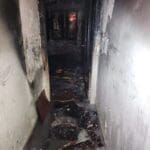 חיפה: כיבוי דירה בוערת ברחוב בצלאל (צילום: כבאות והצלה)