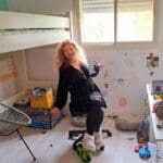 מרינה מוחין – אומנות על הקיר, מעשה ידי עמית בן ה 9 (צילום: רחלי אורבך)