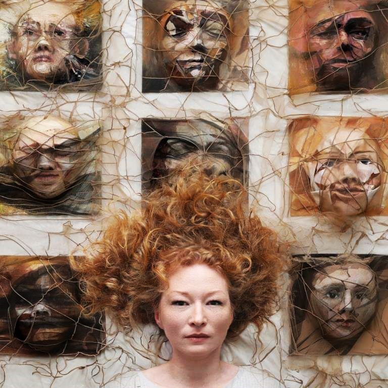מרינה מוחין- פנים רבות למרינה- מתוך התערוכה (צילום: אלה פיינשטיין ואילן מור יוסף)