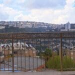 דוד חבוב – הנוף ממרפסת הבית (צילום: רחלי אורבך)
