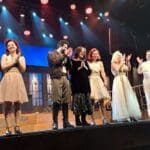 סווינג – תיאטרון חיפה – פרחים לצוות (צילום: רחלי אורבך)